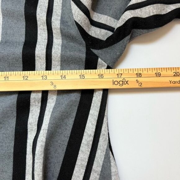 TMG New York Vintage Womren's Striped Top Gray White Size Medium - Picture 6 of 10